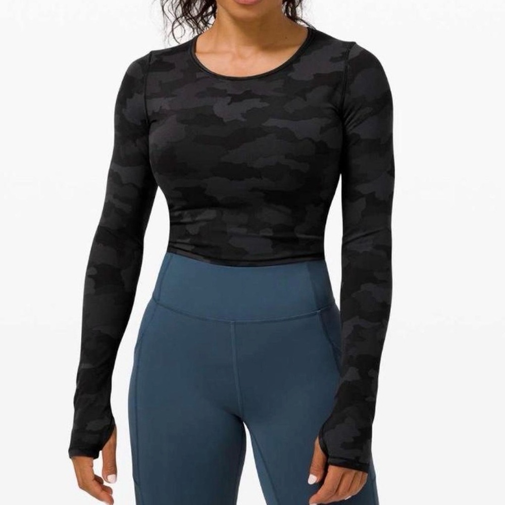 🌺LULULEMON WUNDER TRAIN BLACK CAMO CROPPED SHIRT SIZE 2🌺